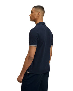 Blauer Polo Oakland